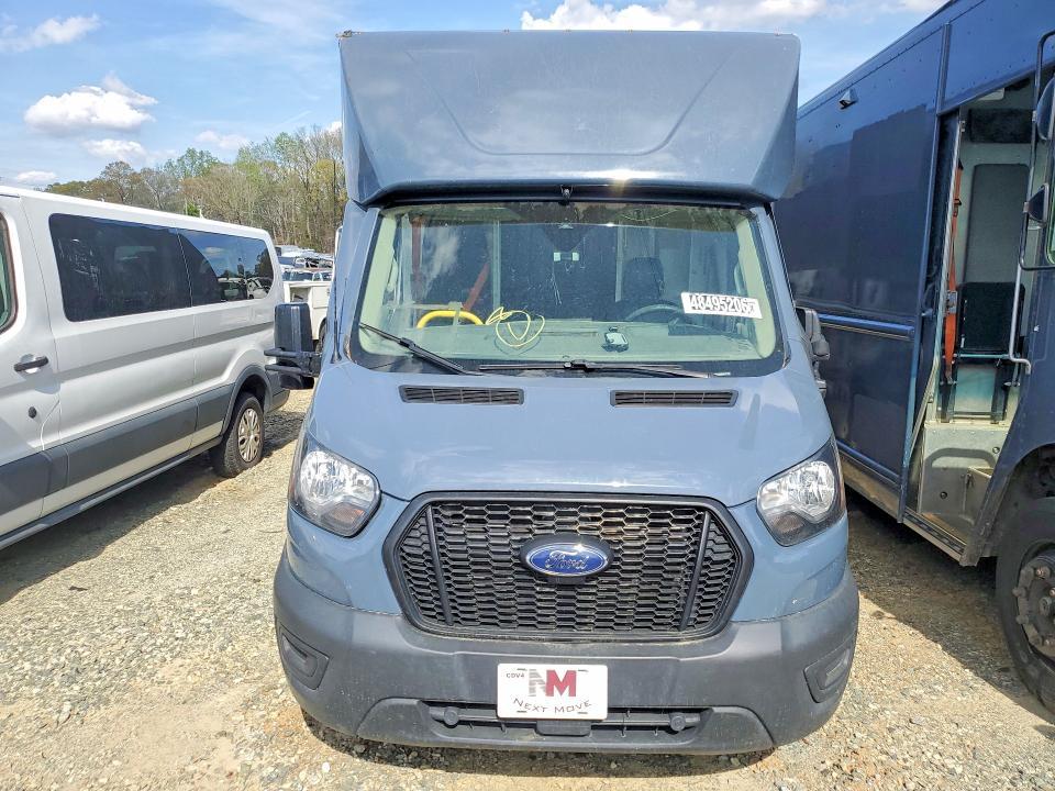 2021 Ford Transit Delivery Truck
