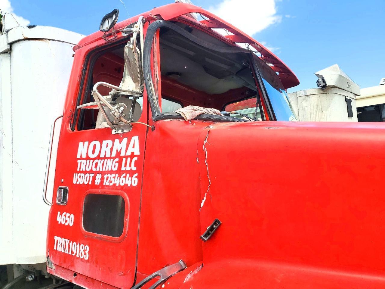 1997 Volvo WG Dump Truck