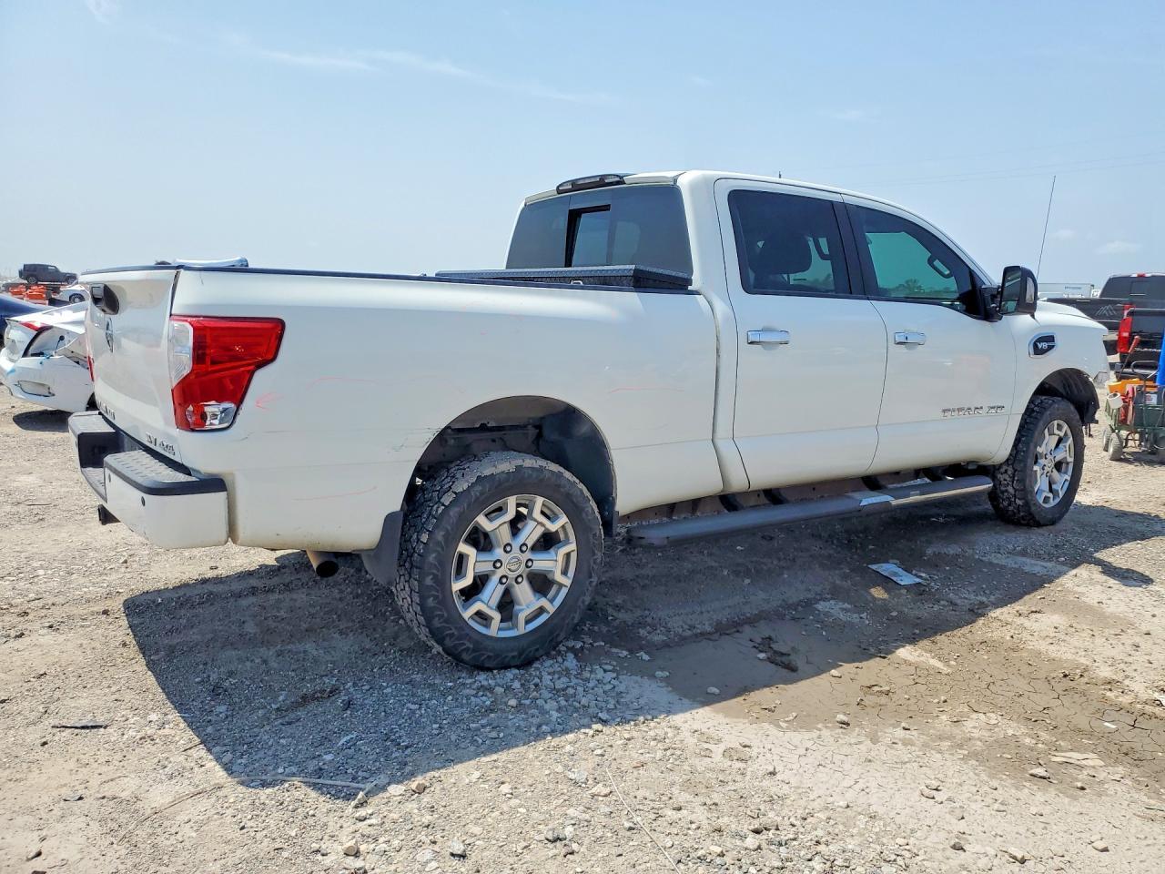 2018 Nissan Titan XD SV