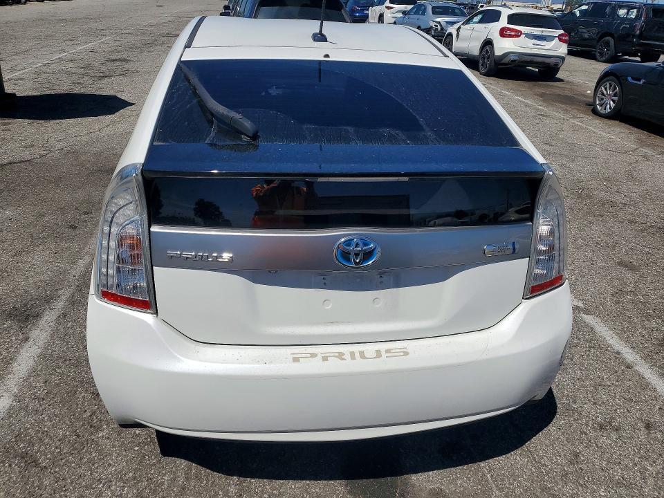 2013 Toyota Prius Plug-in Hybrid Base
