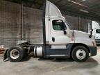 2016 Freightliner Cascadia 125 Semi Truck