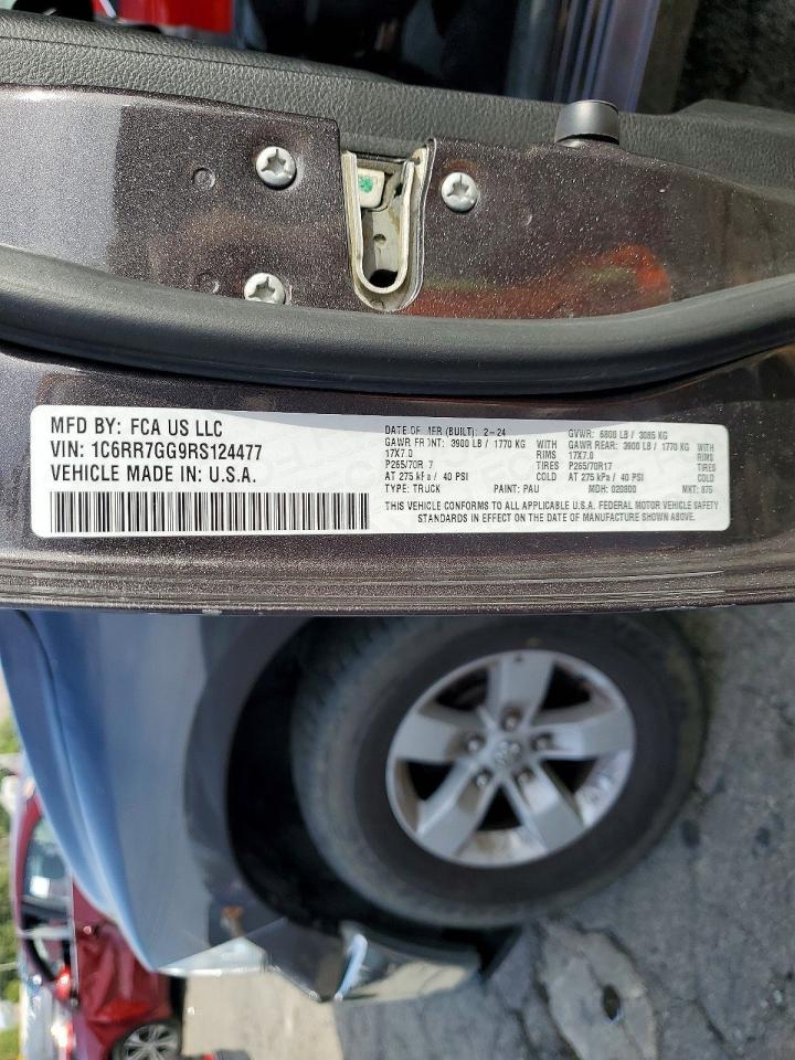 2024 Dodge RAM 1500 Classic SLT