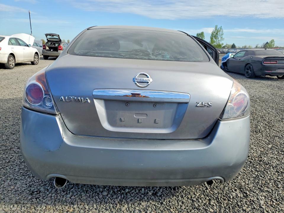 2009 Niss Altima 2.5