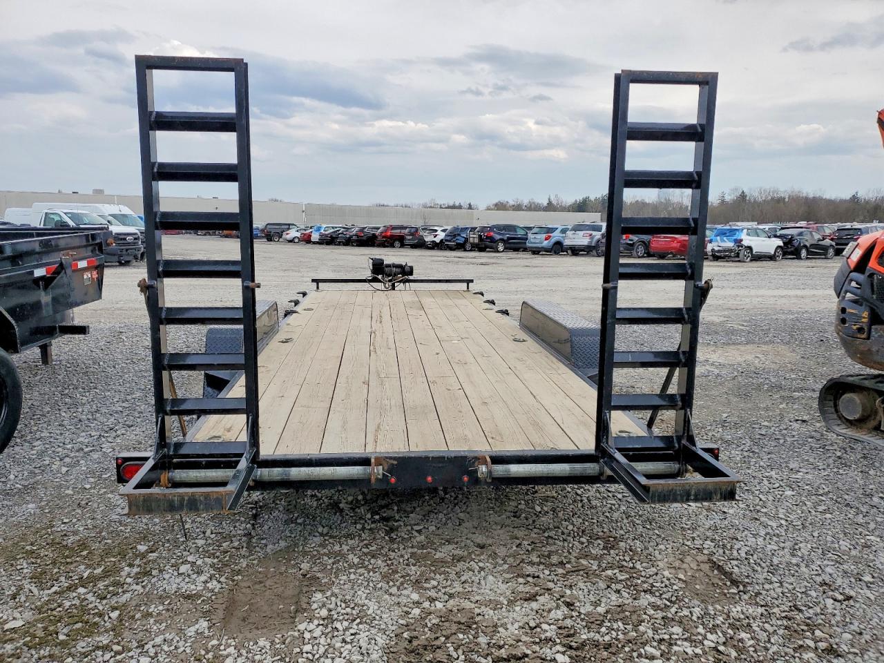 2023 B-Wise Equipment Trailer