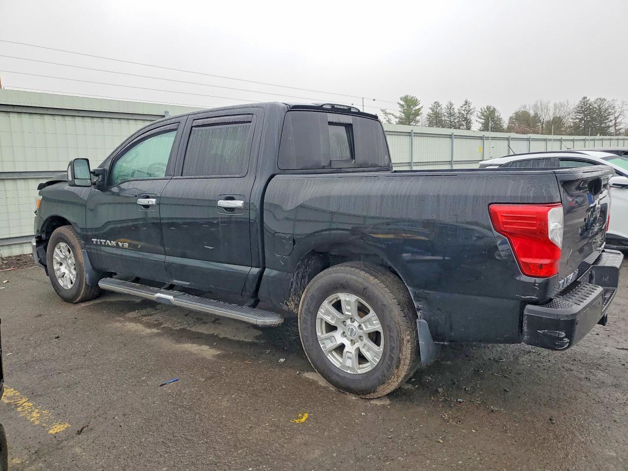 2018 Nissan Titan SV