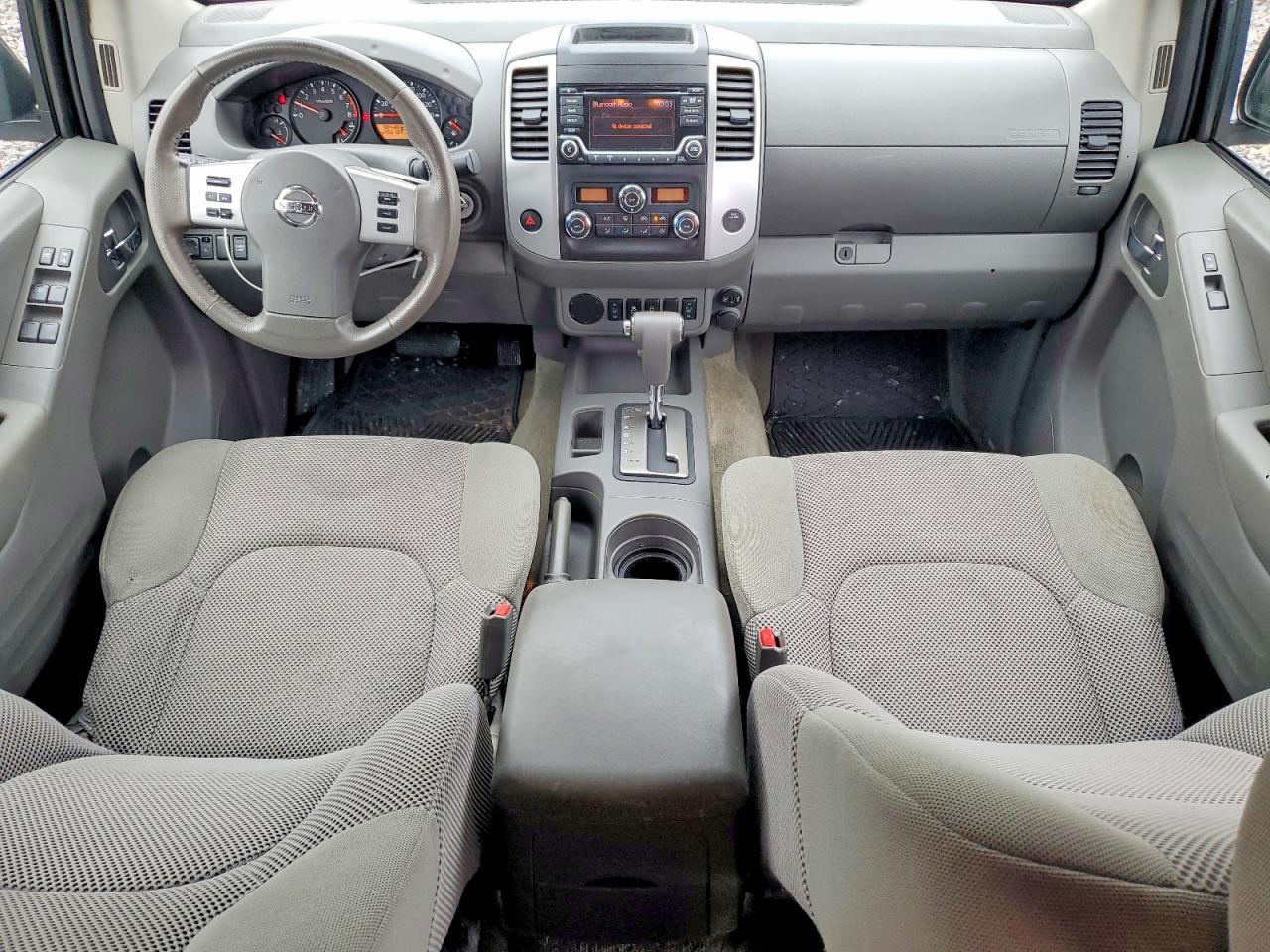 2017 Nissan Frontier SV