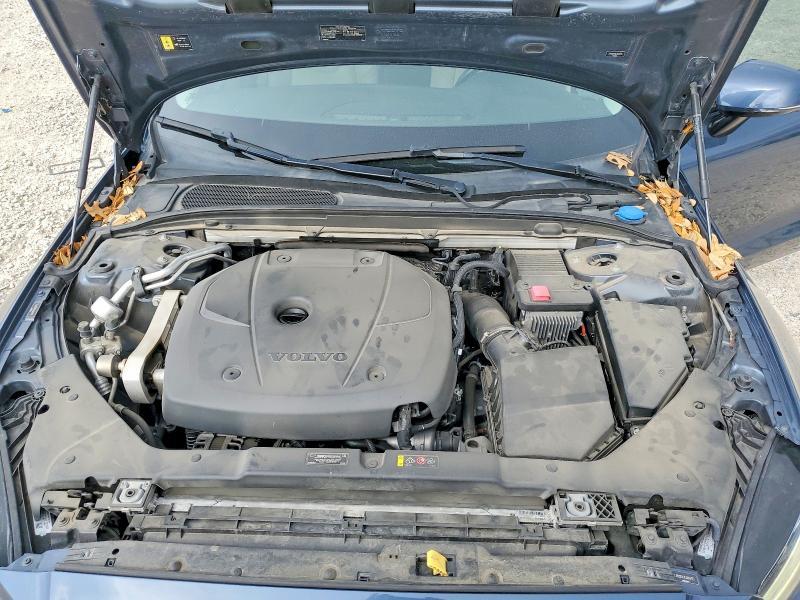 2020 Volvo S60 T5 Momentum