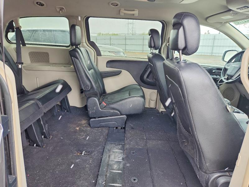 2015 Chrysler Town & Country Touring