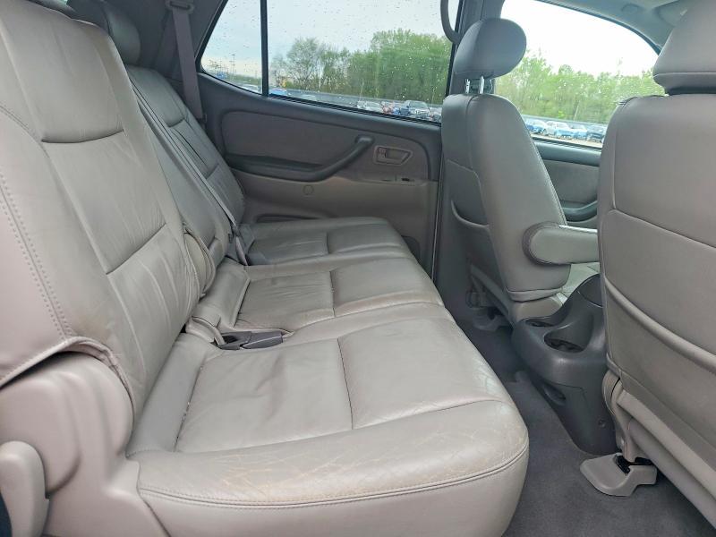 2003 Toyota Sequoia SR5