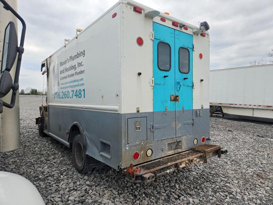 2010 Freigliner 2010 Freightliner MT45 Chassis Delivery Truck