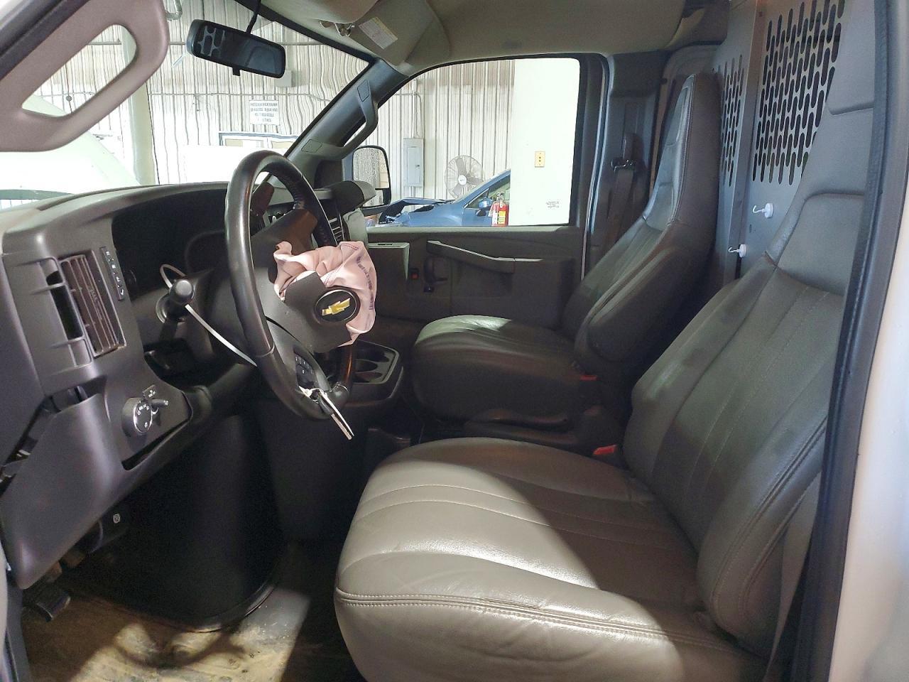 2021 Chevrolet Express 2500 Cargo Delivery van