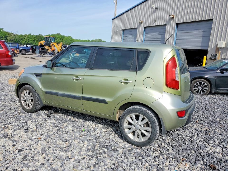 2013 KIA Soul +