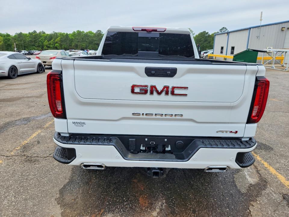 2025 GMC Sierra K1500 AT4