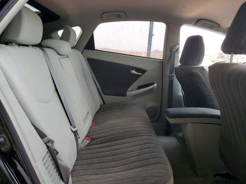 2010 Toyota Prius ii