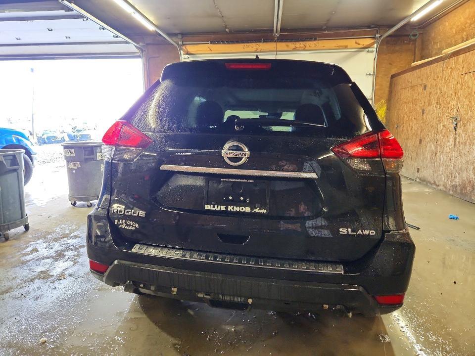 2017 Nissan Rogue sl