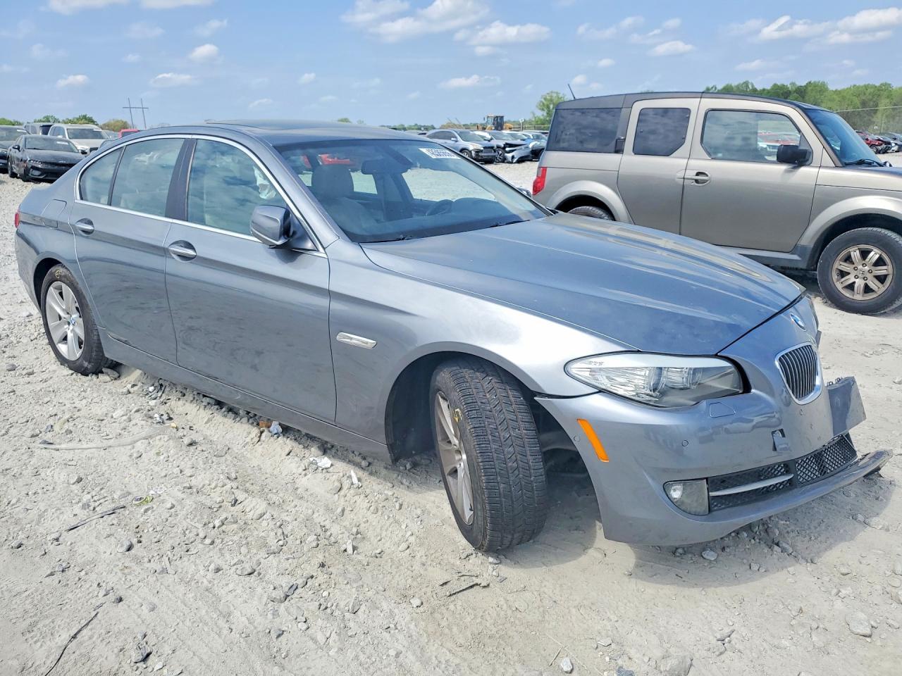 2011 BMW 528 i