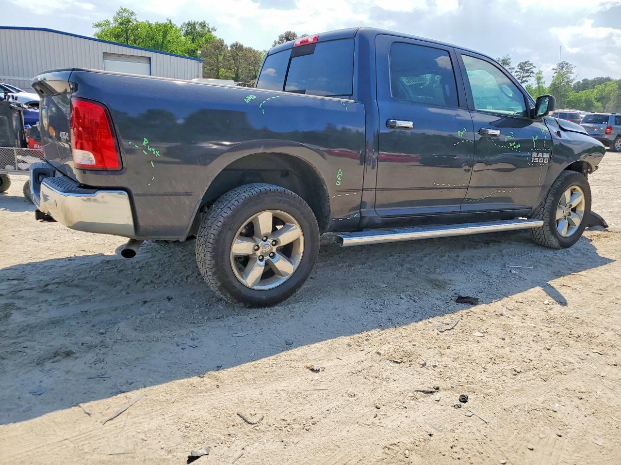 2017 Dodge RAM 1500 SLT