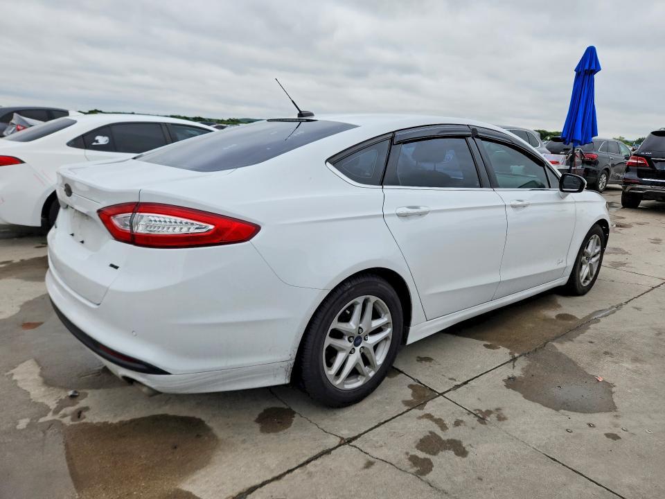 2016 Ford Fusion se