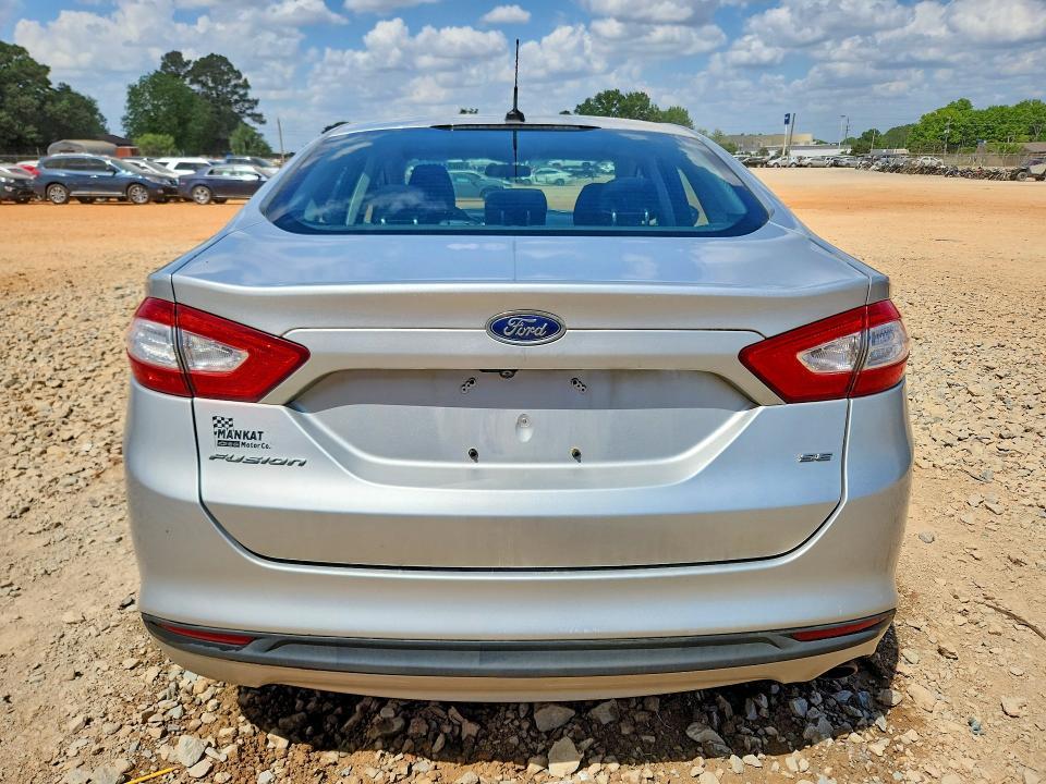 2016 Ford Fusion se