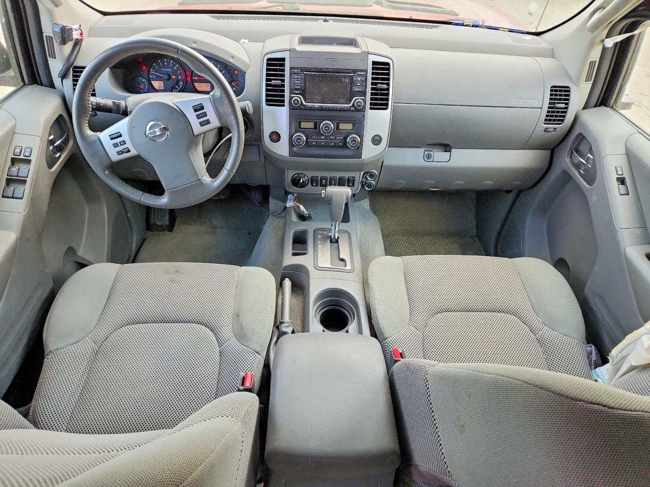 2016 Nissan Frontier SV