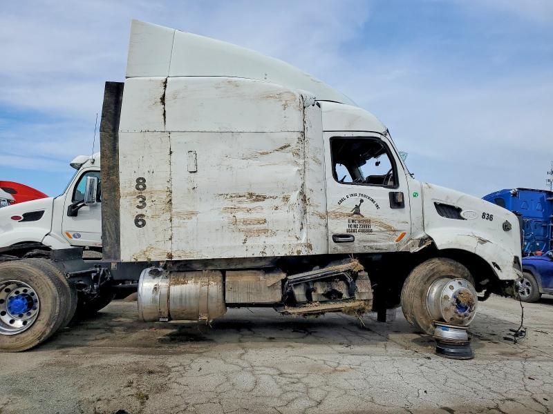 2018 Peterbilt 579 Semi Truck