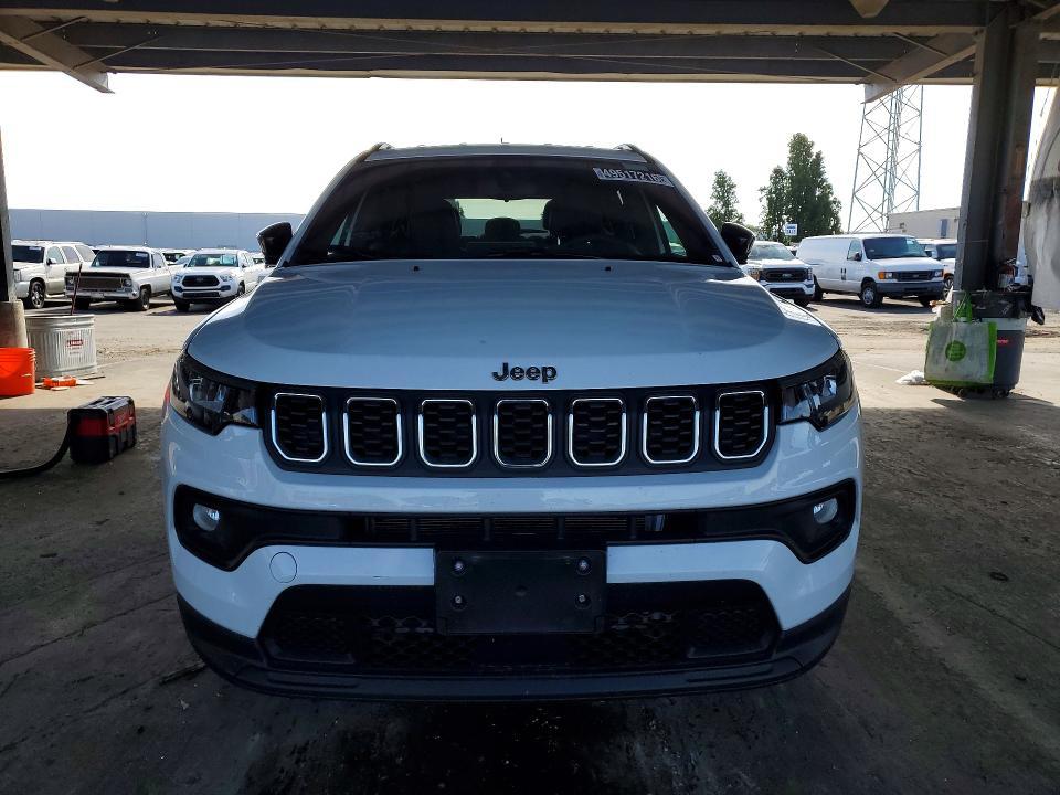 2025 Jeep Compass Latitude