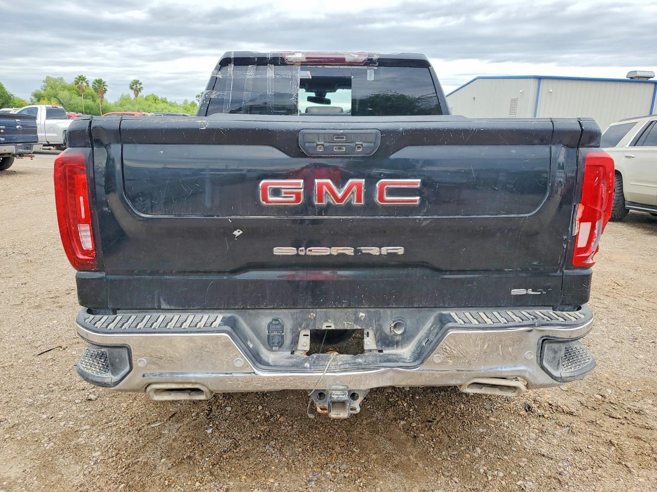 2022 GMC Sierra Limited K1500 SLT