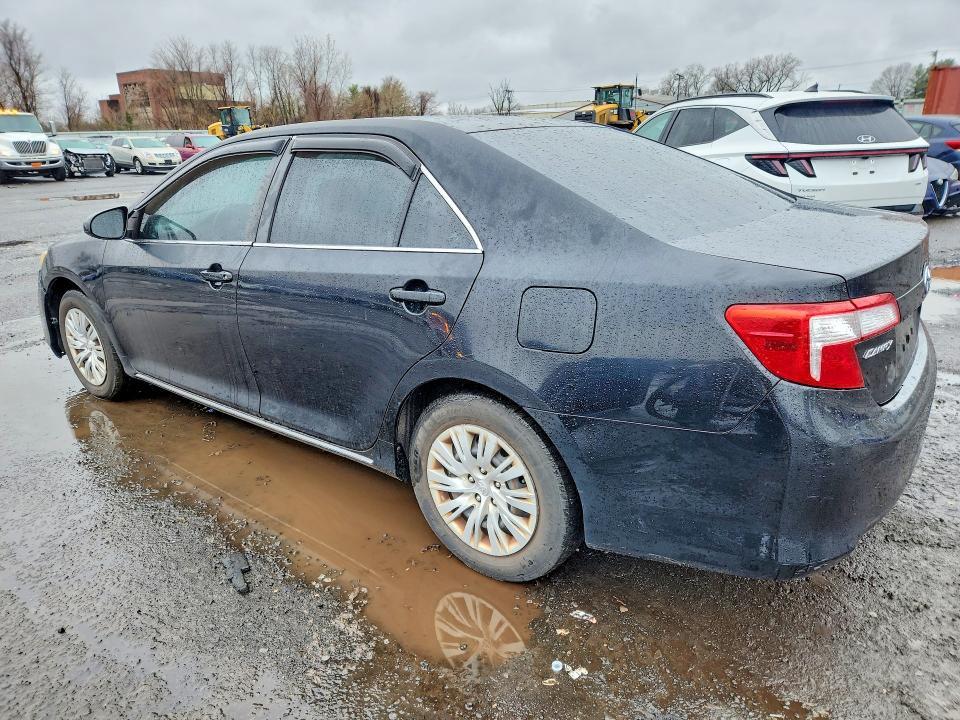 2012 Toyota Camry le
