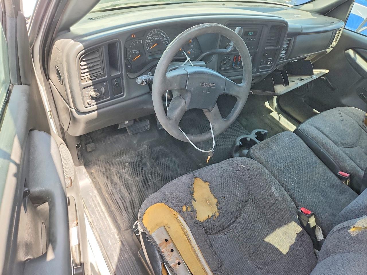 2004 GMC New Sierra C3500