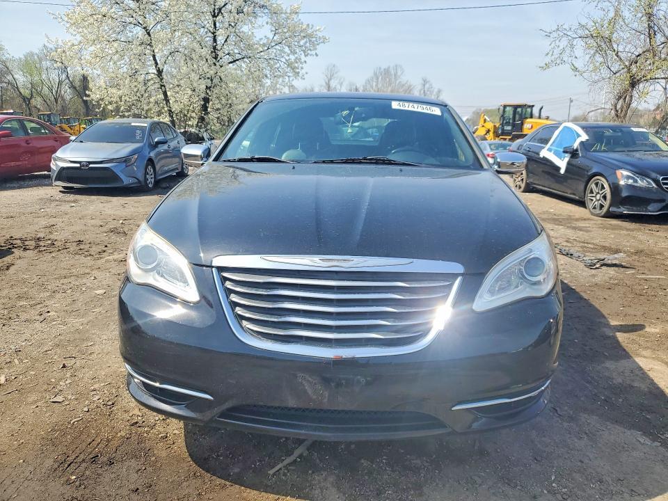 2014 Chrysler 200 Limited