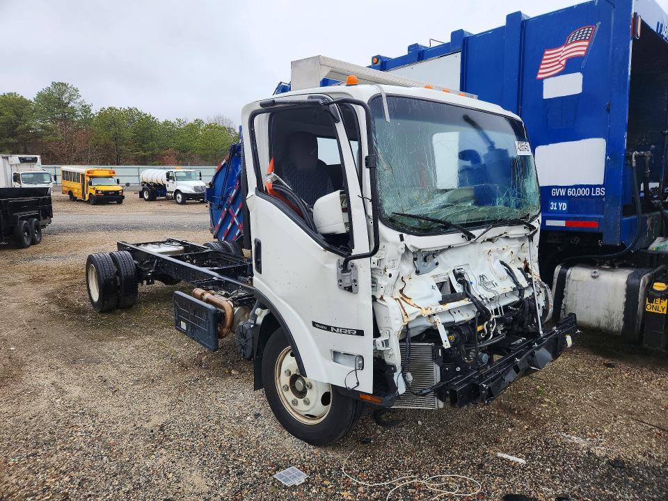 2023 Isuzu Nrr Truck cab and Chassis