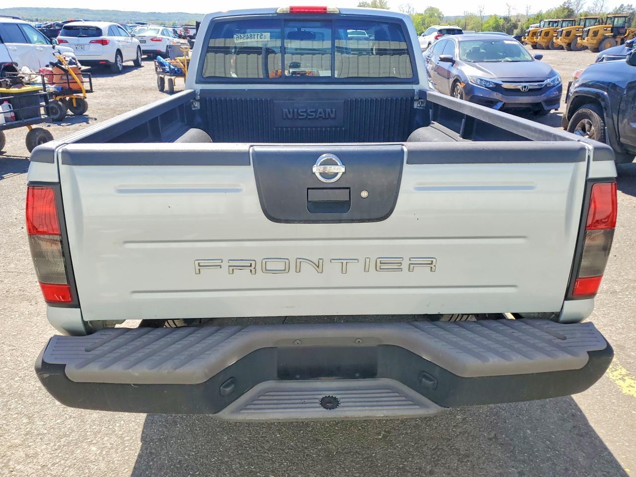 2002 Nissan Frontier Standard