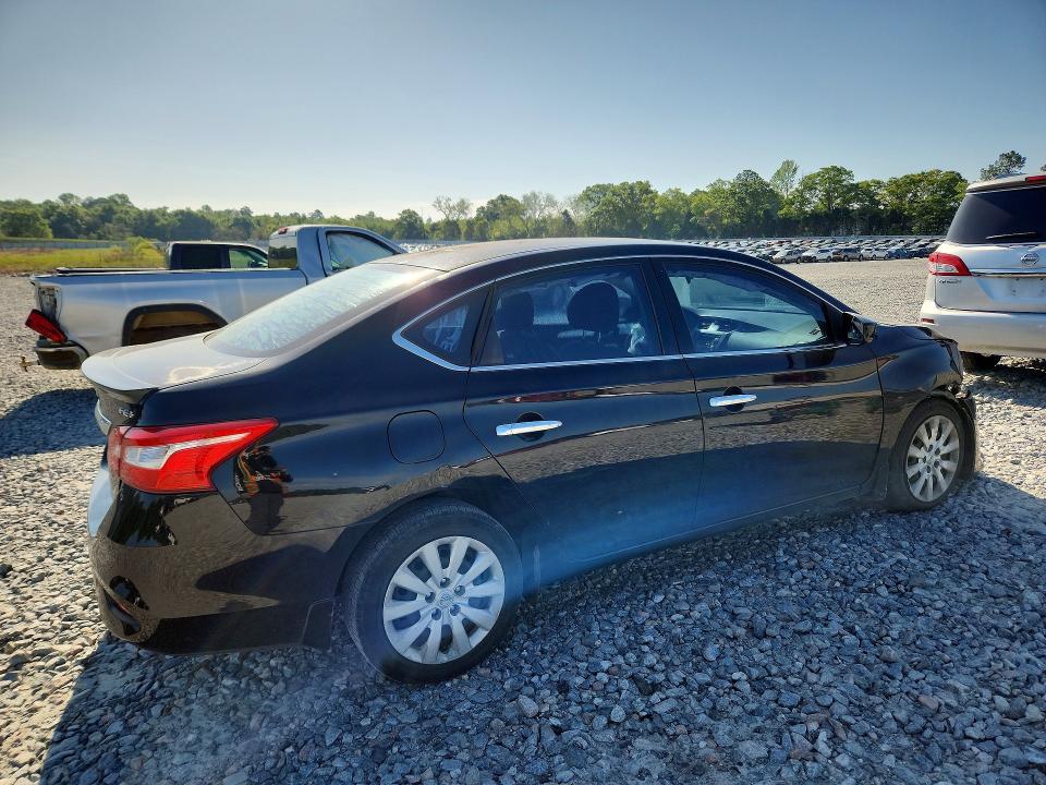 2016 Nissan Sentra Fe+s