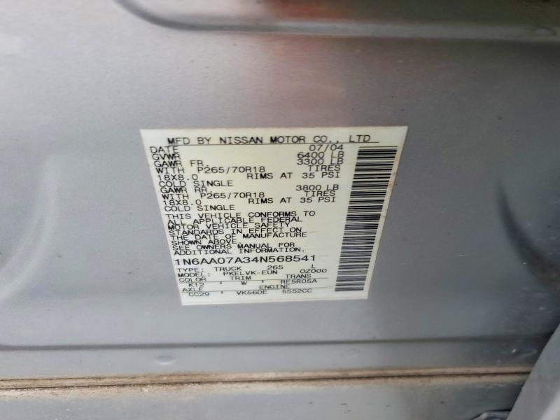 2004 Nissan Titan XE