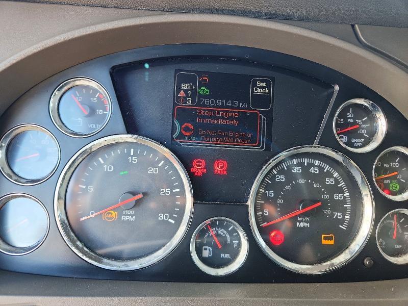 2016 Kenworth Construction T680