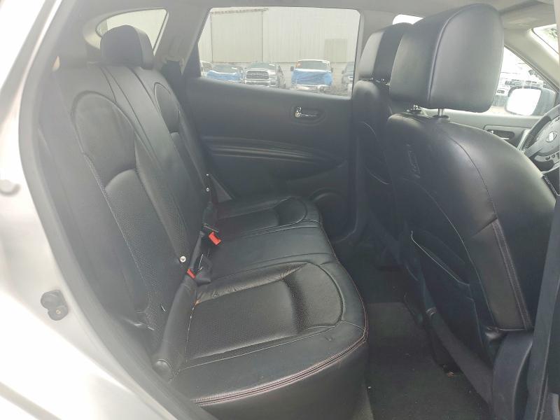 2010 Nissan Rogue s