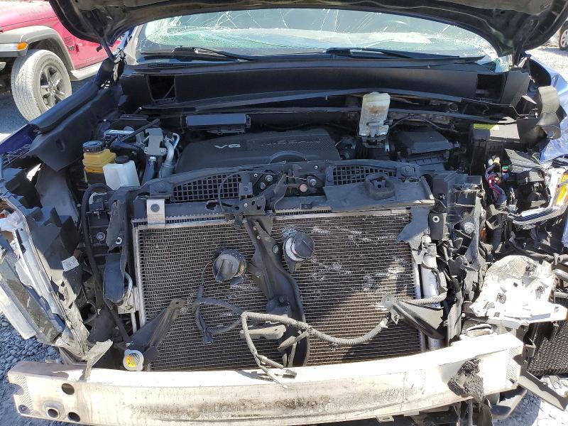 2017 Nissan Pathfinder sl