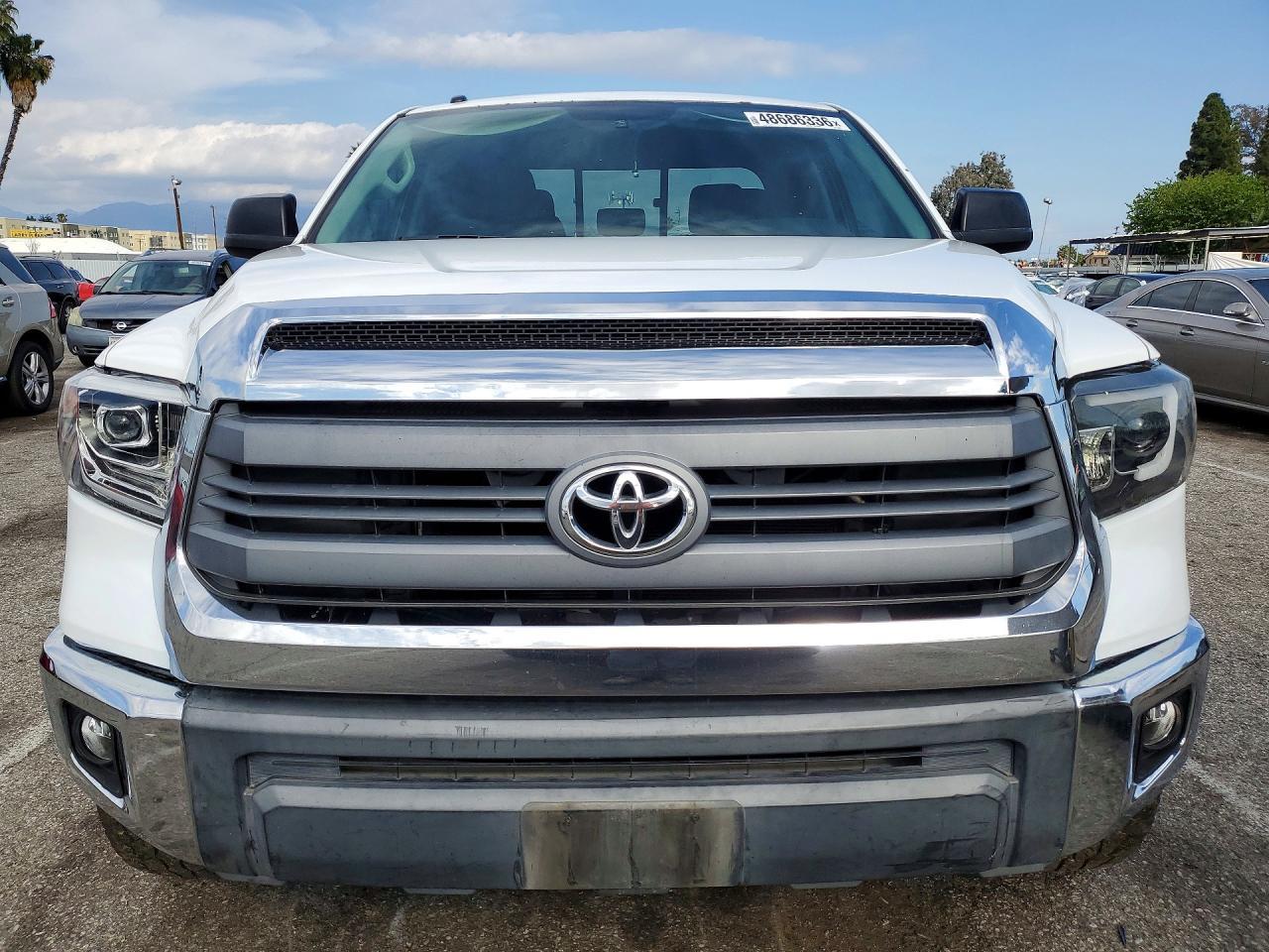 2014 Toyota Tundra SR5