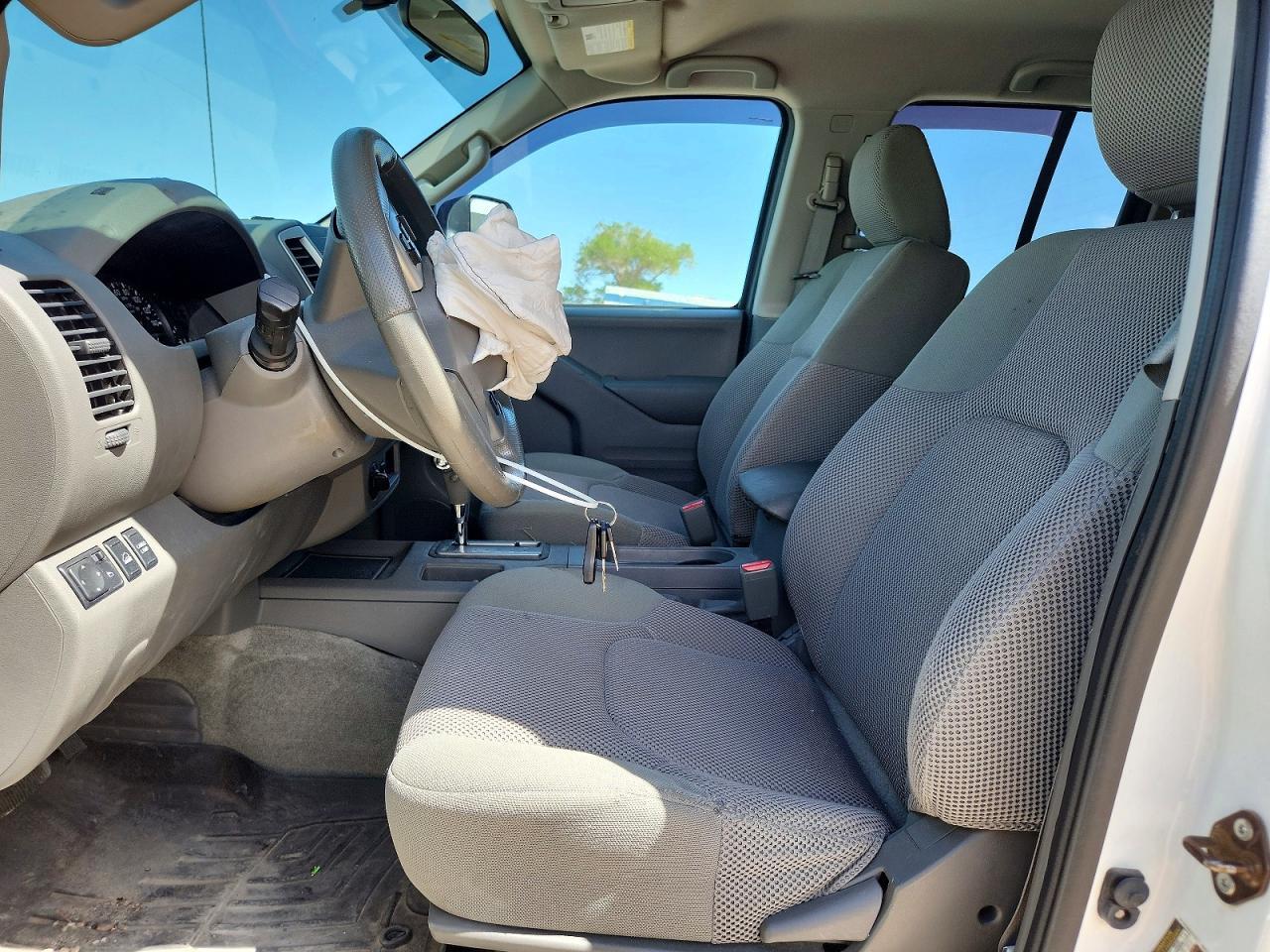 2016 Nissan Frontier SV