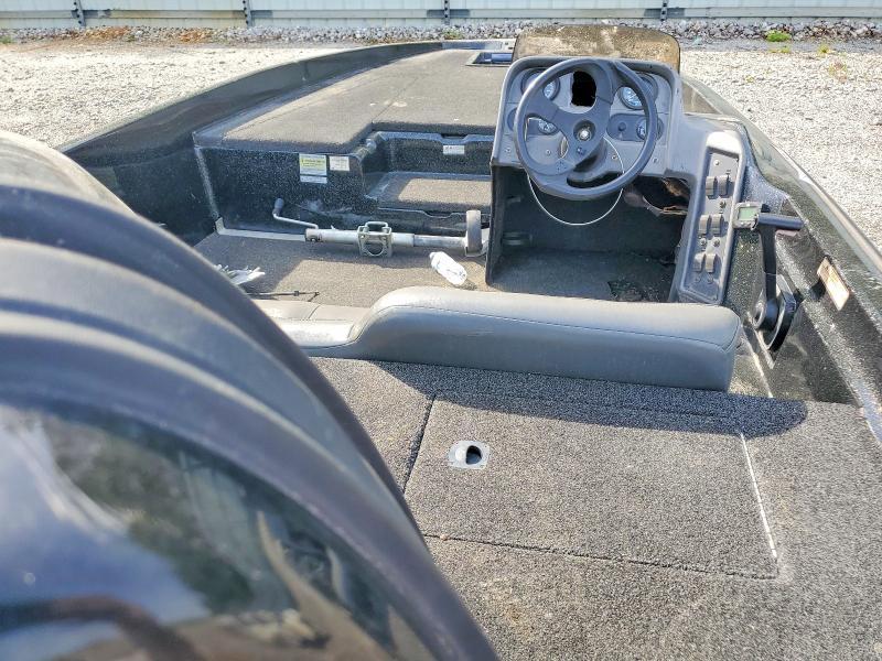 1997 Astro Boats 2000