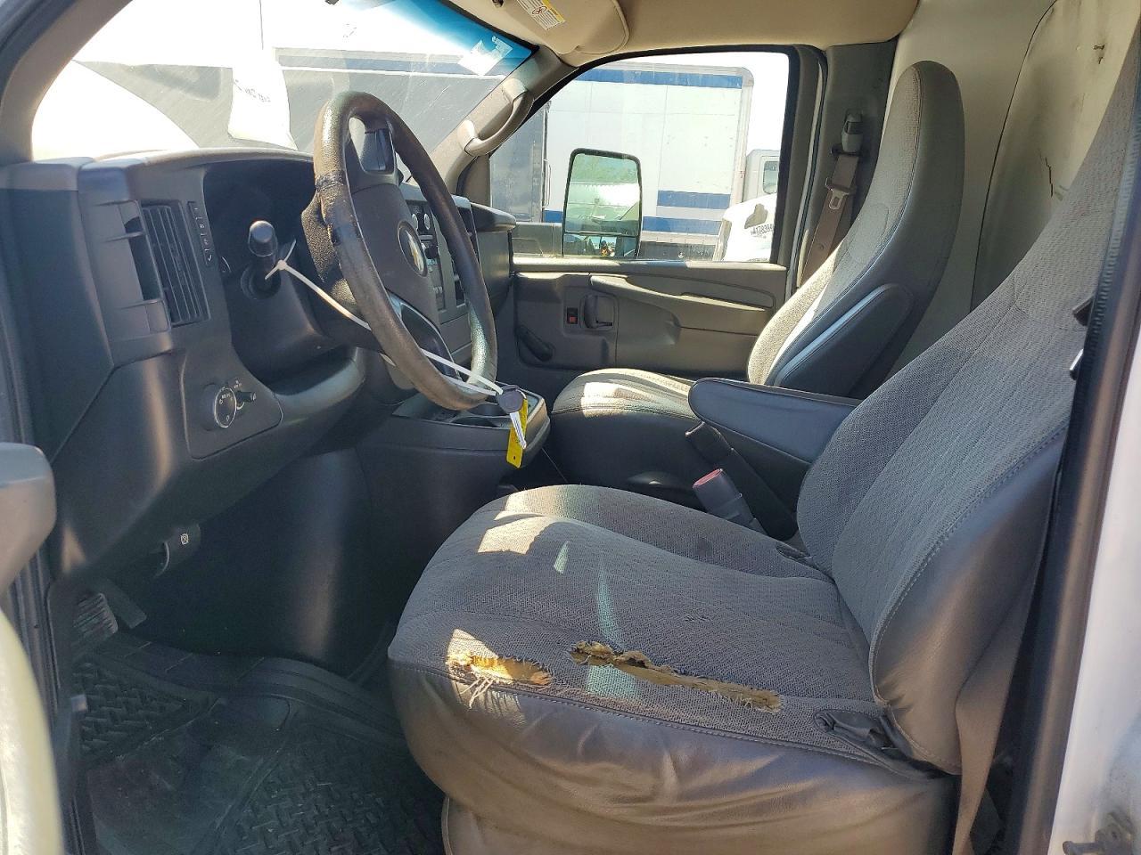 2013 Chevrolet Express Delivery Truck