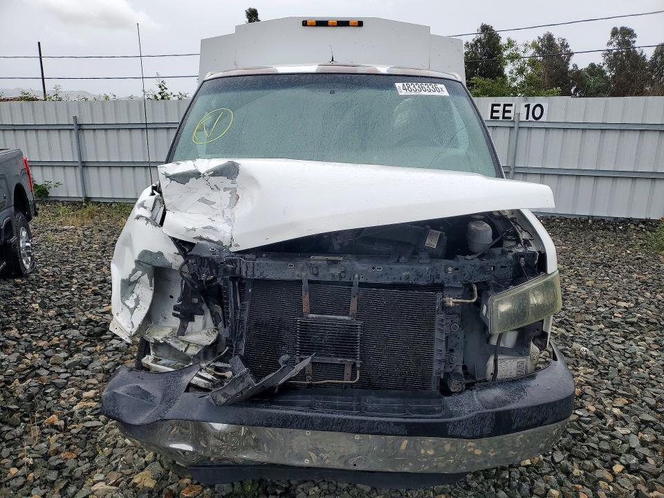 2004 Chev Express G3500