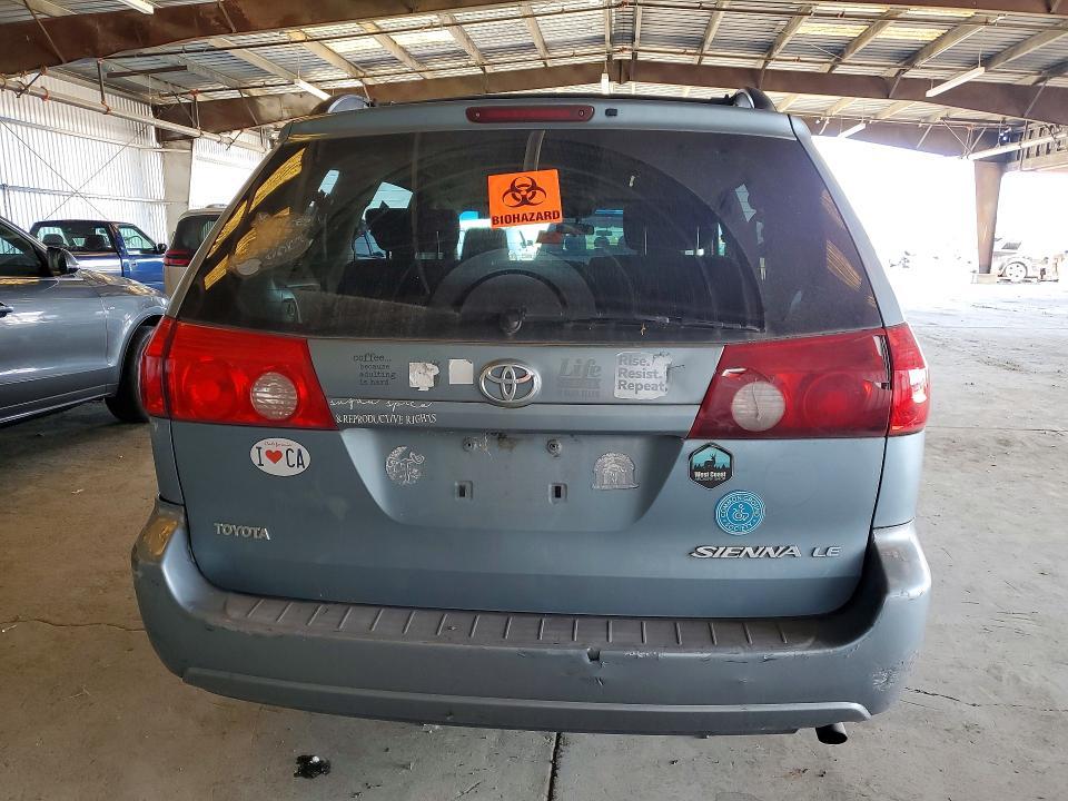 2009 Toyota Sienna le 8-passenger