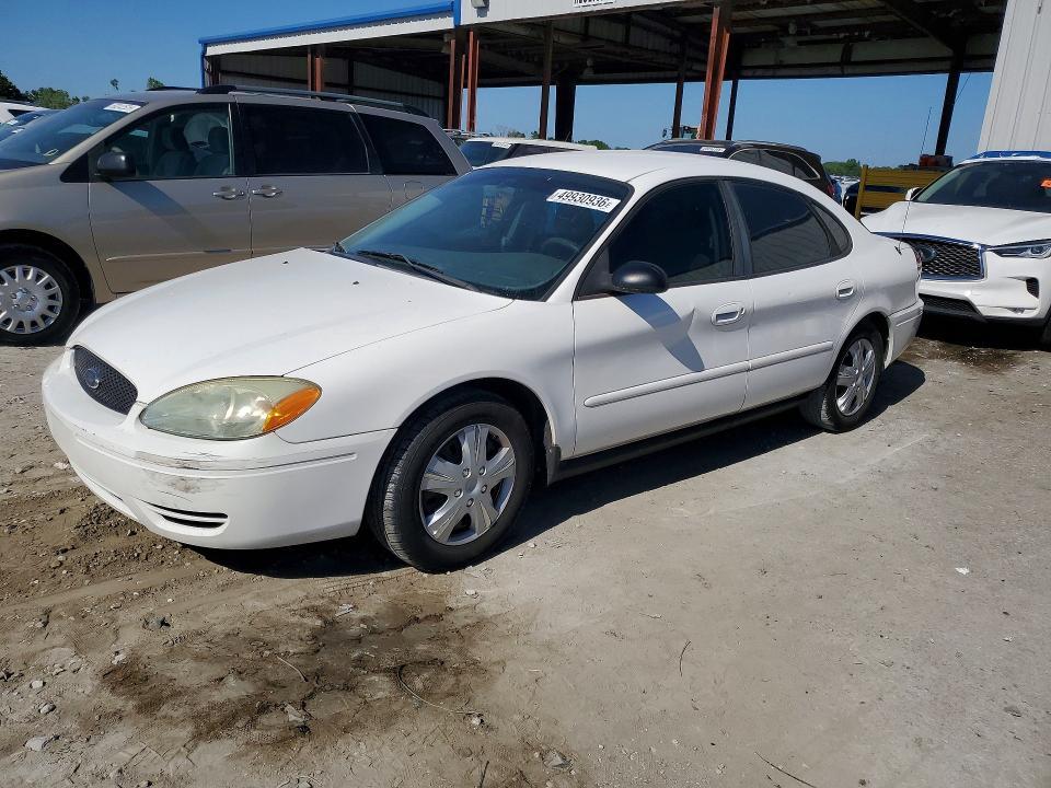 2005 Ford Taurus se