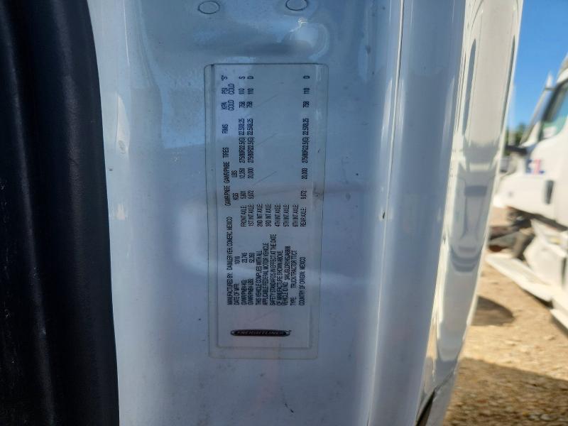 2017 Freightliner Cascadia 125 Semi Truck