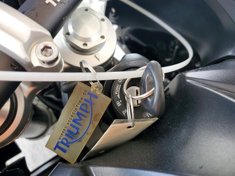 2015 Triumph Tiger 800 XRX