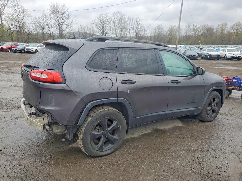 2017 Jeep Cherokee Sport