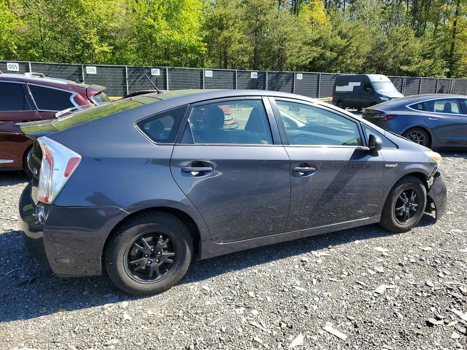 2014 Toyota Prius one