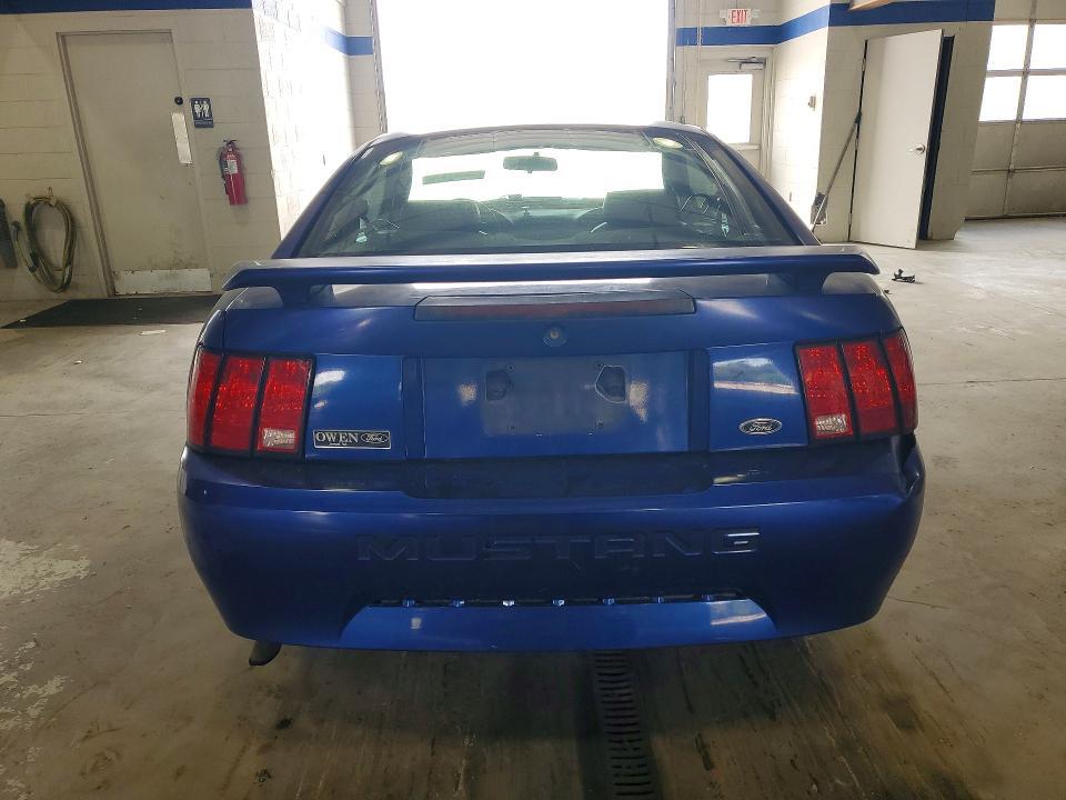 2004 Ford Mustang