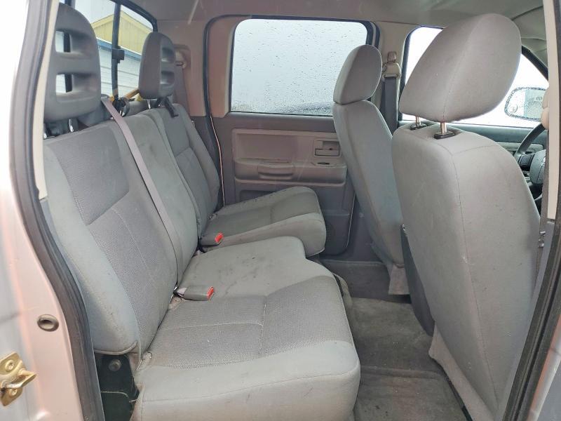 2005 Dodge Dakota Quad SLT